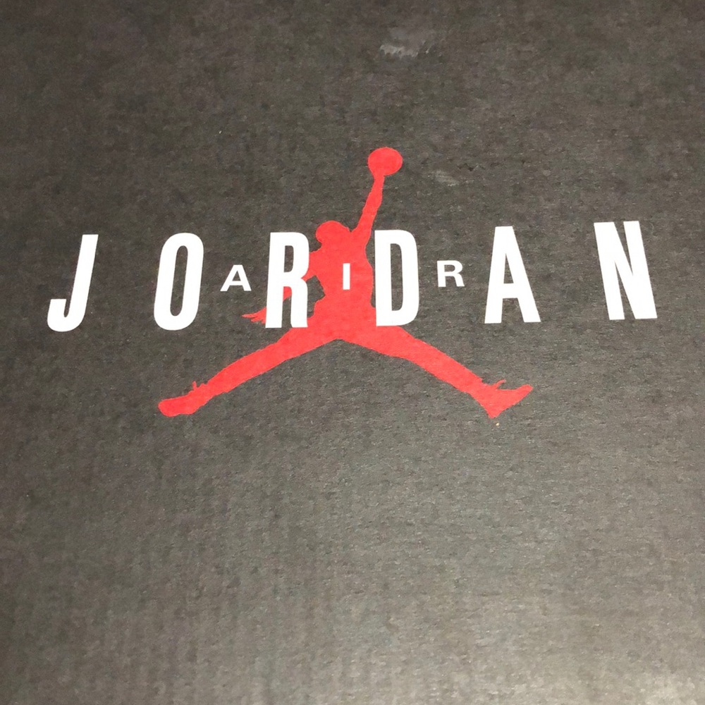Men’s AIR JORDAN 11 RETRO LOW (GS)
